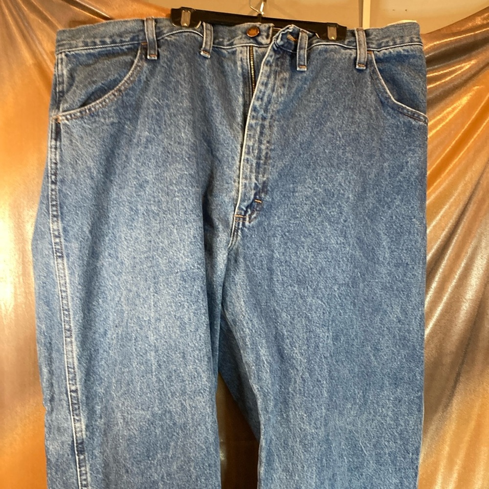 44 x 30 blue‎ jeans Rustler brand straight leg. 301